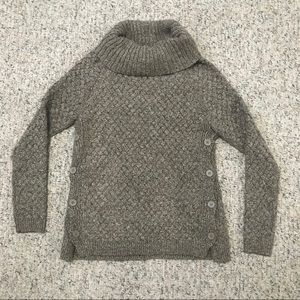 Turtle neck sweater